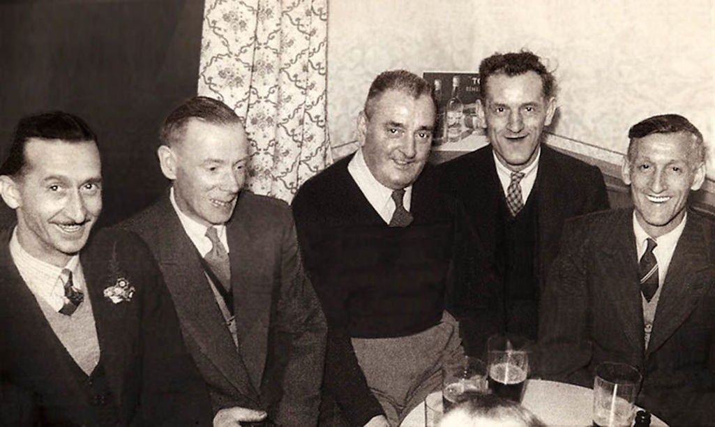 Tap Room of the Glassmakers Arms, Sutton, St.Helens in 1965